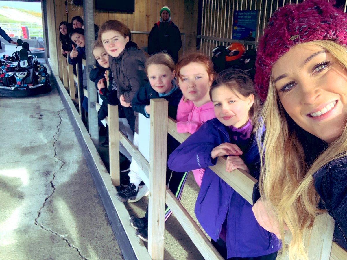 MrsSilverSJHS's tweet photo. Another great trip to Llangranog done and dusted! Diolch i’r adran Gymraeg am y taith anhygoel! 🏴󠁧󠁢󠁷󠁬󠁳󠁿 @cymraeg_sjhs https://t.co/0updSWn2Q5