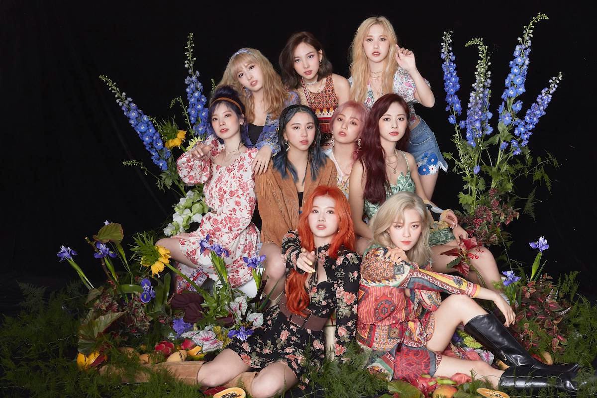 kimsunoogay's tweet photo. SHES COPYING MORE&amp;MORE TWICE IS REALLY THE STANDARD TWICE IS REALLY IN EVERYONE’S CONCEPT BOARD BUNCH ON WANNABES THAT WANNA BE ME WALMART VS GUCCI YG IS REALLY KEEPING AN EYE ON TWICE https://t.co/bSfAKiMSKY