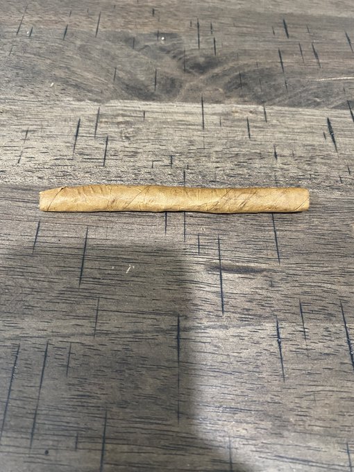 Let&rsquo;s smoke and get the munchies for each other https://t.co/3bv65JIgcL