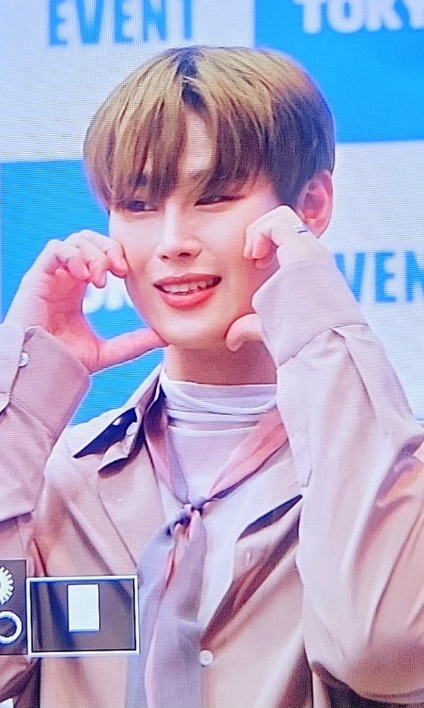 ctm_0118's tweet photo. 230312 프리뷰

2023 WeNU JAPAN EVENT 'EMPATHY' 1부

#WeNU #위앤유 #윤희찬 #희찬 #HeeChan #ヒチャン
@heechan2022 🎤 https://t.co/2f3MJ71ENS