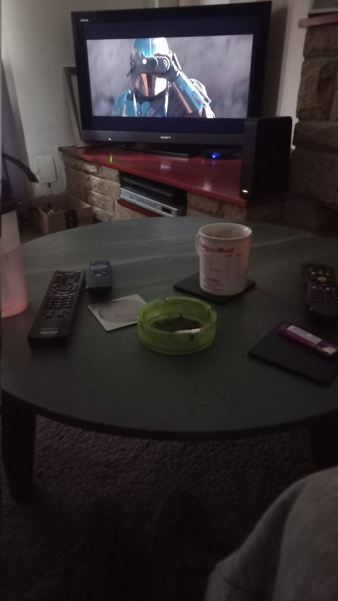 davynic1969's tweet photo. working week over , all my calls are done ..its just me weed lots of weed n mandalorian... happy fucking daze #supersunday #chill #StarWars #Mandalorian #weed #stoned #metime 💚 ❤️ 😎 https://t.co/cknCCbExjl