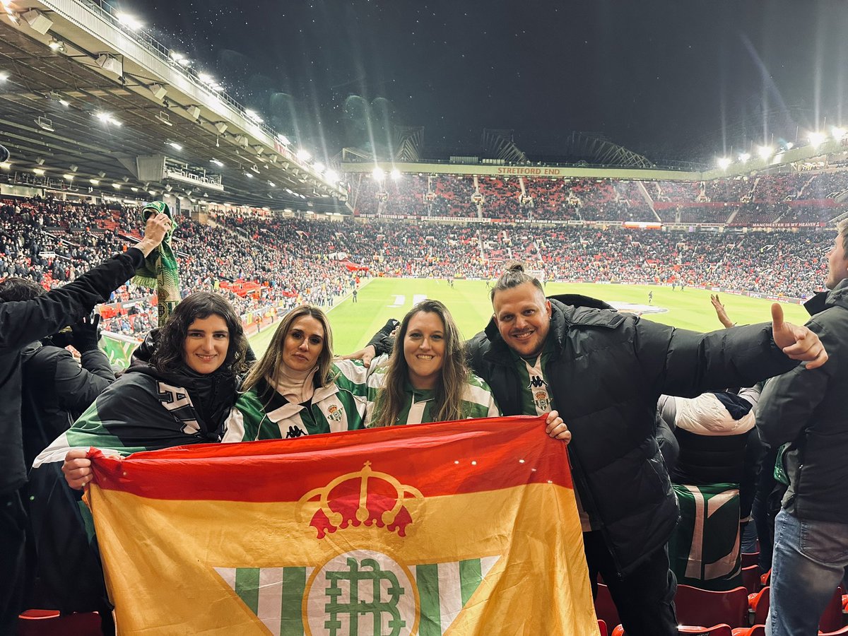 TeresaSC15's tweet photo. Bonitos recuerdos 😍✨⚽️💚🥰🫶🏻 https://t.co/p0p2lD8l2S