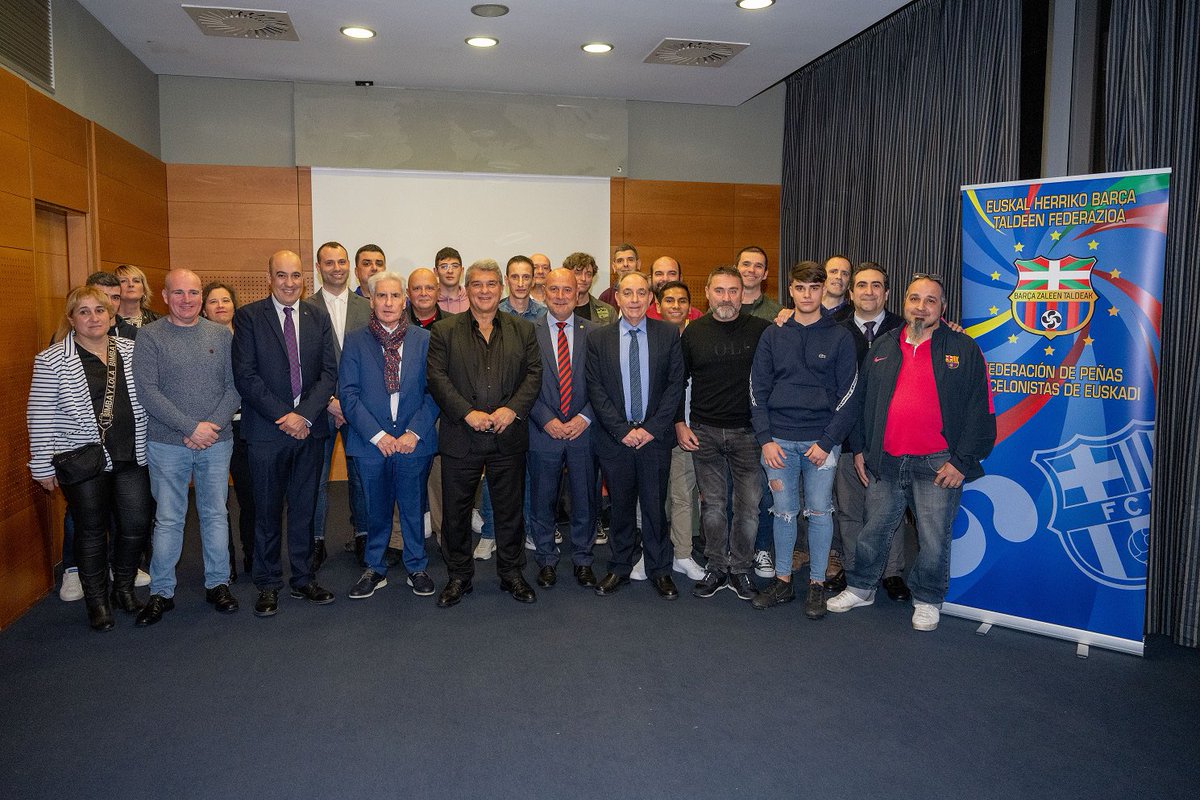 JIMacia's tweet photo. Ahir, en la prèvia del partit enfront l’Athletic Club, vam assistir al 30è aniversari de la @euskobarca - Penya Barcelonista de Vitoria-Gasteiz  i a la 10a Trobada de Penyes Barcelonistes d’Euskalherria.
Eskerrik asko.  posible egin zenuten guztiok. 💙♥️ #FCBarcelona https://t.co/YW4qkqaGZ6