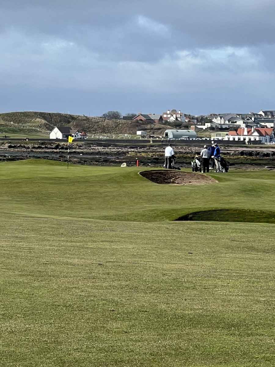 A fresh morning on the links, just a mild zephyr of a 3 club wind on the back 9