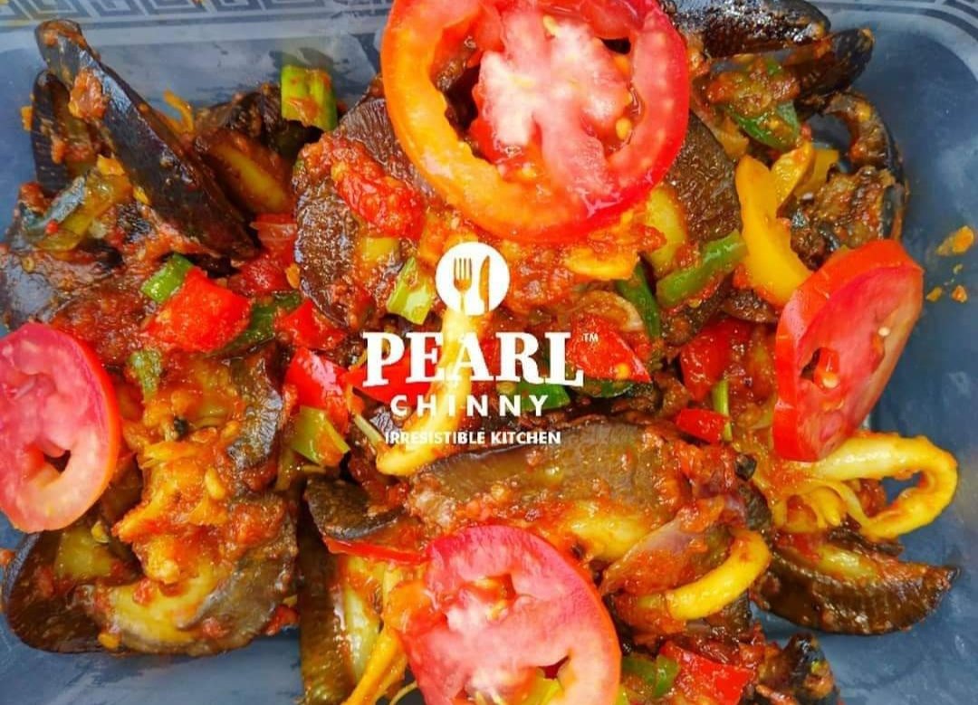 Peppered  snail .....