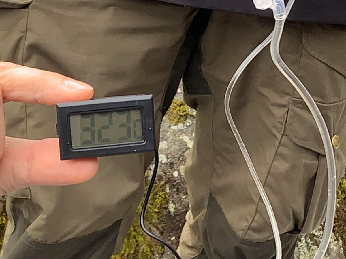RemoteAreaRisk's tweet photo. Day 2 of our unique PHTLS course. Mequ fluid Warmer. 5 c - 32.3 degrees in seconds. Rough field test (tested simply by dripping warm fluid onto an thermometer. Results in seconds. #expedition #remotemedic . Available in the U.K. via fenton pharmaceuticals. https://t.co/OKNjSMA1jd https://t.co/I2Lkjyjukf