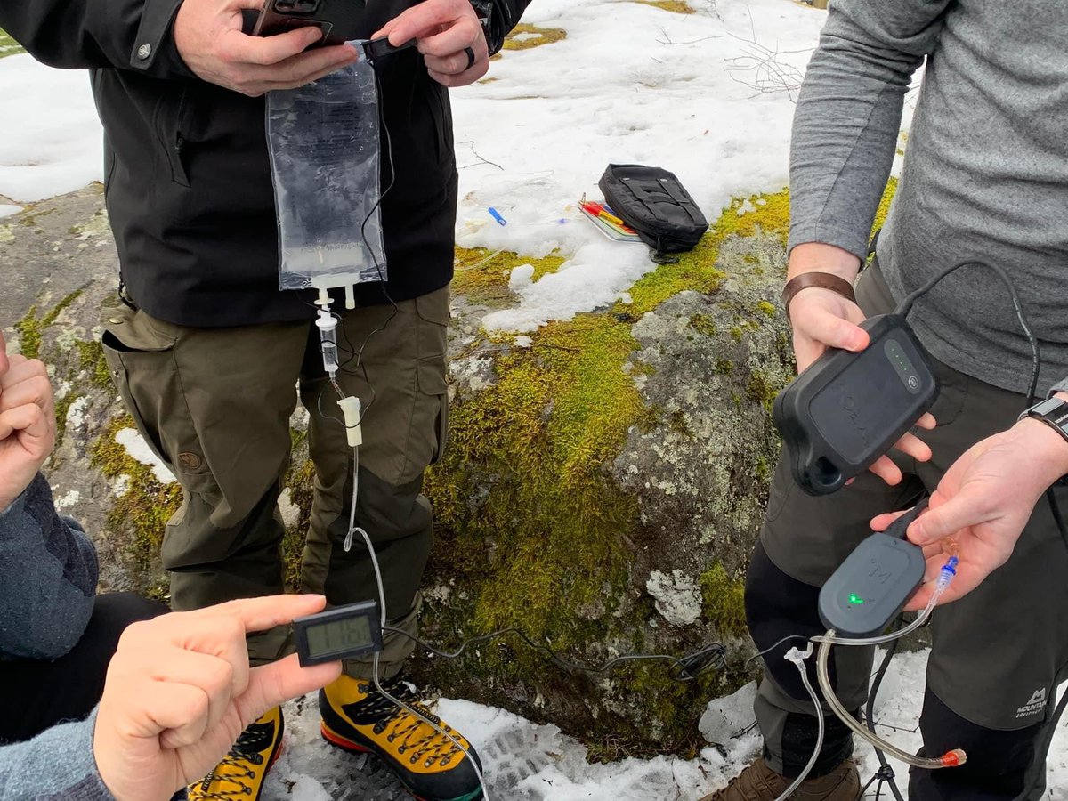 RemoteAreaRisk's tweet photo. Day 2 of our unique PHTLS course. Mequ fluid Warmer. 5 c - 32.3 degrees in seconds. Rough field test (tested simply by dripping warm fluid onto an thermometer. Results in seconds. #expedition #remotemedic . Available in the U.K. via fenton pharmaceuticals. https://t.co/OKNjSMA1jd https://t.co/I2Lkjyjukf