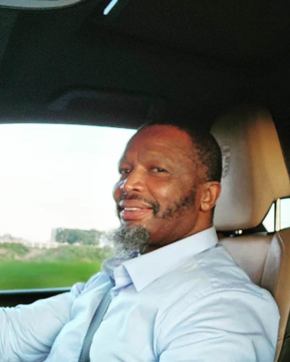 Solopearl's tweet photo. Happy birthday 🎂 to my wonderful husband, may God continue to bless you for you are a blessing to us! ❤️🥳🎉 today I love is understatement 😊😊😊 but what it is, I love you my King! Sello Maake KaNcube @sellomkn https://t.co/ls5cLAED14