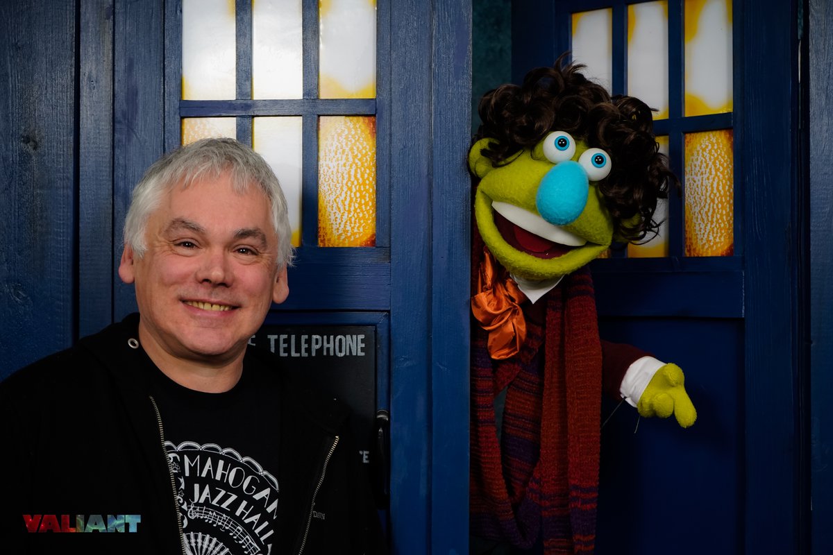 misterphipps's tweet image. It's the Sunday morning after the day before... which means it's time for your FANTOM EVENTS PHOTO KLAXON.

Your #valiant2023 @fantomfilms  studio photos are now available to download from paulpwphotography.com/fantomevents

#doctorwho