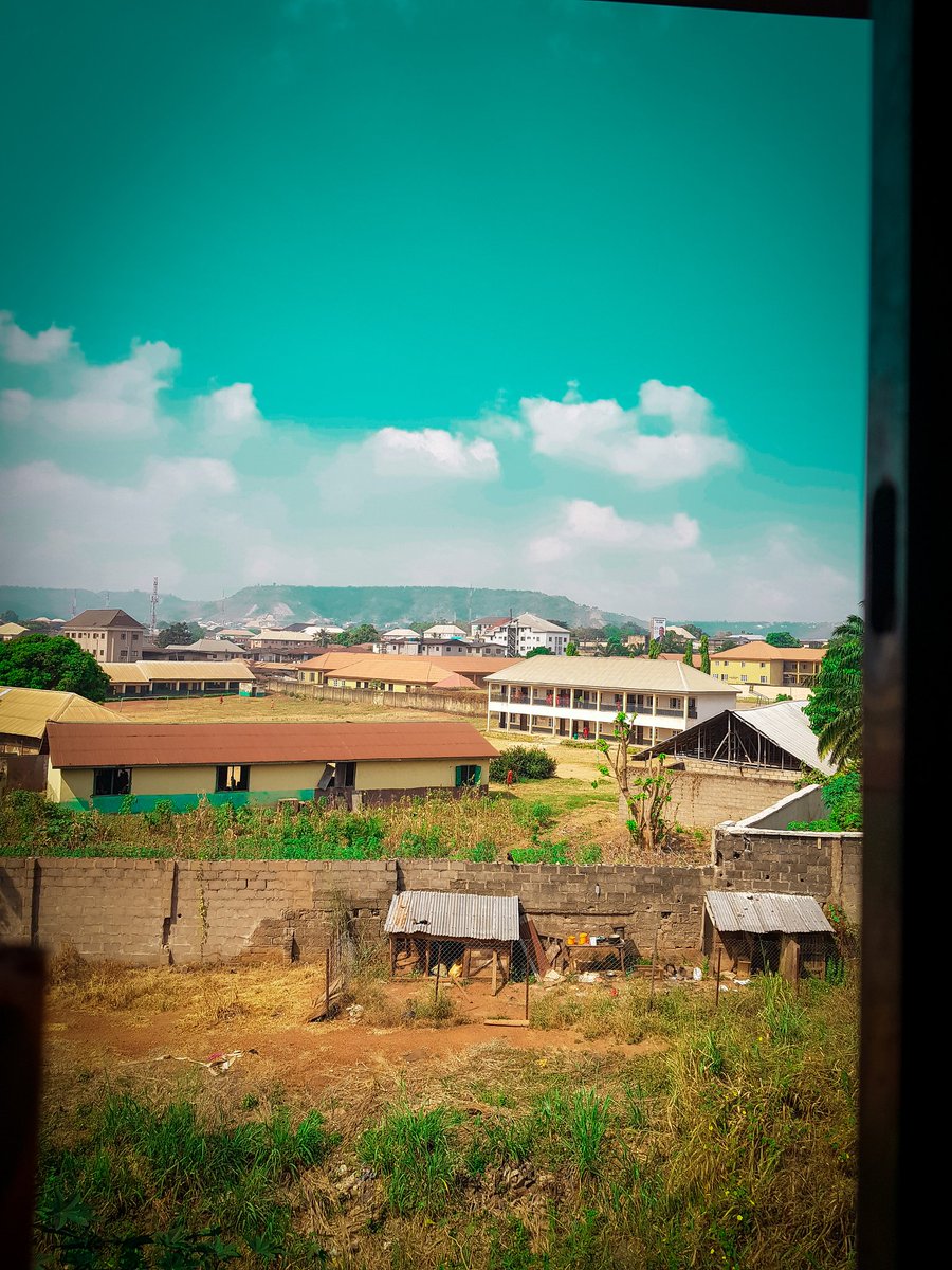 KingFayVee1's tweet photo. Enugu hills are so beautiful 🌹...Shots from my bathroom window #enugu #Hills #mountains #photooftheday #photography #enuguhills #bathroom #windowshots https://t.co/NtsXJGFAYb