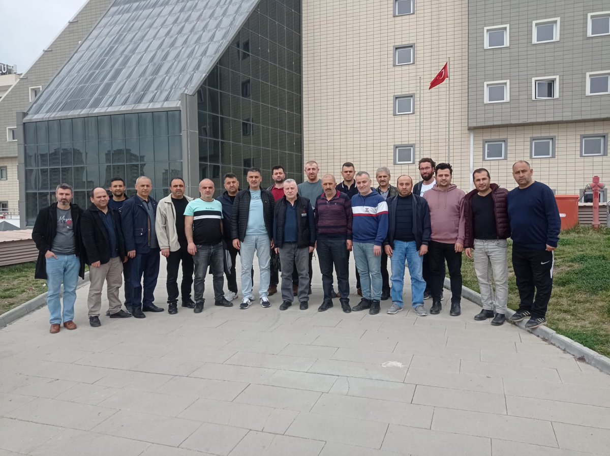 İl Müdürümüz Sayın <a href="/muhsindemirnfs/">Muhsin Demir</a>'in de aralarında bulunduğu Samsun, Amasya ve Isparta İlleri Nüfus personeli mesai mefhumu gözetmeksizin Pazar günü de K.Maraş/Dulkadiroğlu İlçesinde hizmet vermeye devam etmektedir. 
<a href="/sefikaygol/">Şefik AYGÖL</a> <a href="/TCSamsunValilik/">T.C. Samsun Valiliği</a> <a href="/AmasyaValiligi/">T.C. Amasya Valiliği</a> <a href="/ISPARTAVALILIK/">T.C. ISPARTA VALİLİĞİ</a>