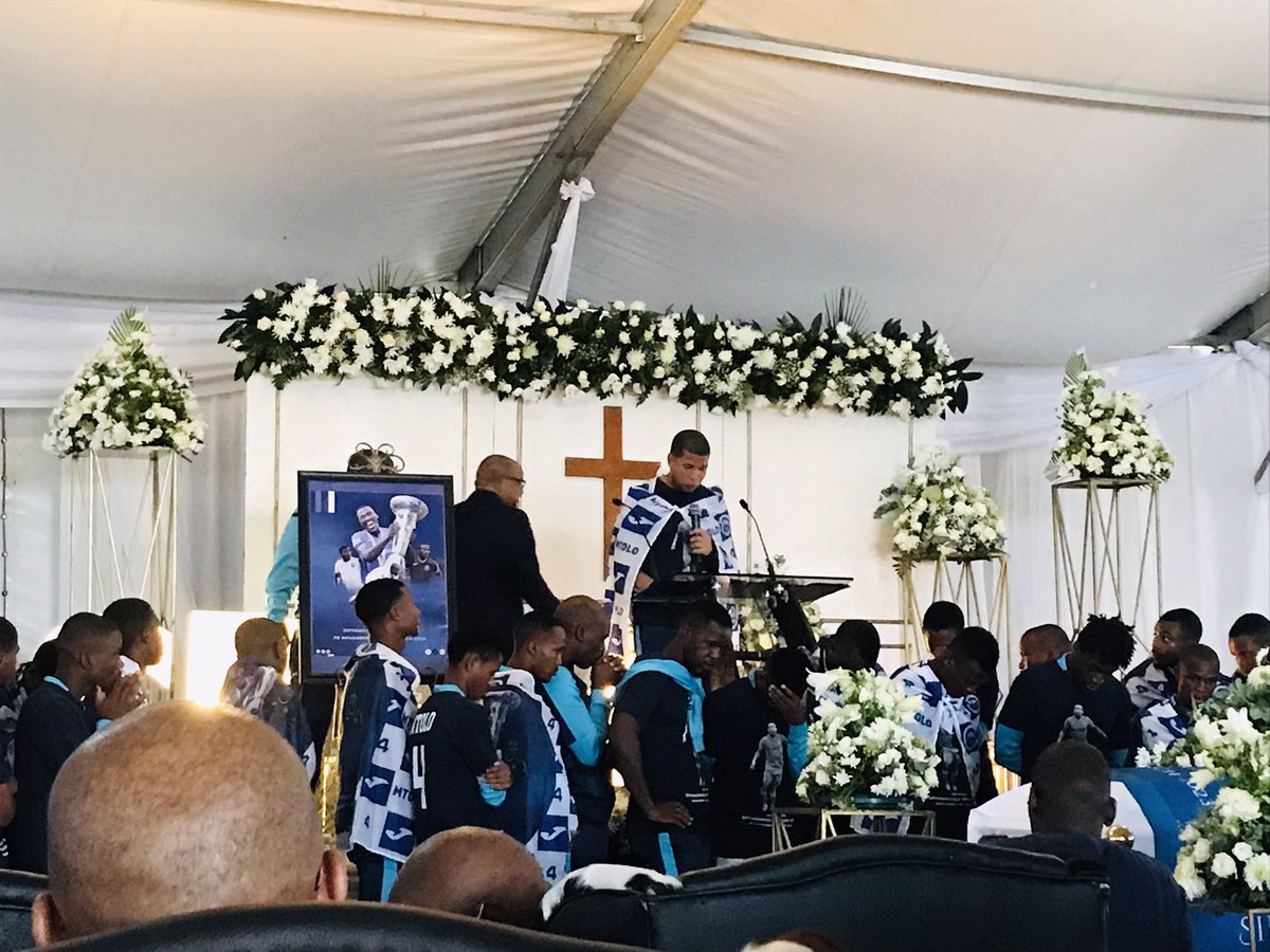duke_robin's tweet photo. Bay goalie Malcom Jacobs on Mtoloโs passing, having fought back the tears on the stage, said: โYouโll forever in our heart.โ #RIPMtolo. @iDiskiTimes https://t.co/C5Bex4hn7l