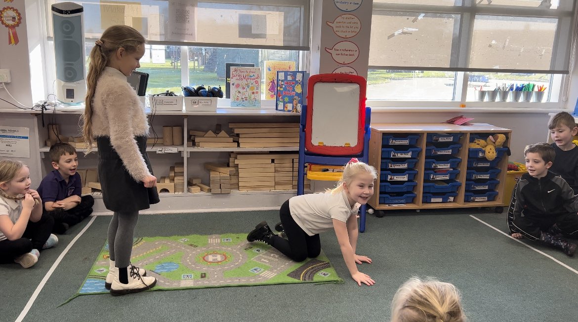 BPSMissKelly's tweet photo. 🚁 Helicopter stories 📕 

The children have been creating their own stories using their imagination.
Afterwards the stories are read aloud to the class and the children have fun acting them out 🎭 

#BPSLiteracy #BPSExpressiveArts https://t.co/dYrHBhqJup