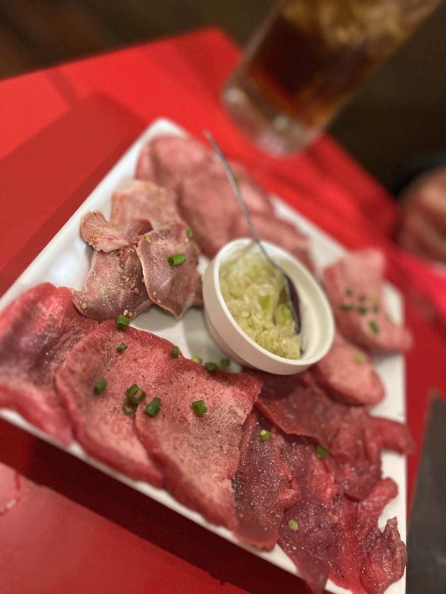 keepwww1's tweet photo. スノボー終わりの焼肉は飛ぶ。 https://t.co/cPuIuZwR1l