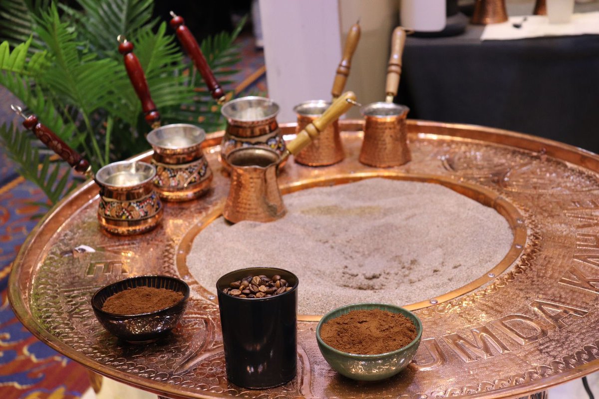 CoffeeandCExpo's tweet photo. #معرض_جدة_للشوكولاتة_والقهوة 

✨ مـا تزال سلسلة معرضـنا مستمرة 
🫡 نلقاكم العام المقبل بنـجاحات، و زوايا أكثر 

- انتظرونـا في 2024م https://t.co/mU2hZVYJVF