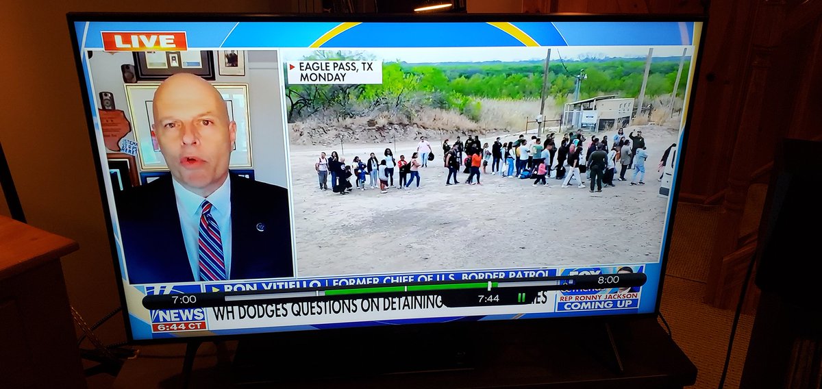 daverdman's tweet photo. #FoxNews Inconvenient juxtaposition this morning as photo shows families with children, mothers holding children and this former Trump border patrol official decries the hordes of "criminals and pedophiles" passing the border. https://t.co/tpU6LDOfBG