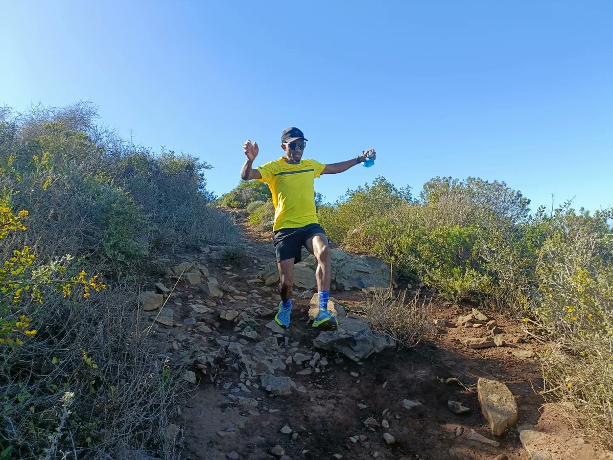 AneleBans's tweet photo. Last bits before the big one next friday.
#tsathlete
#tsbytotalsports
#totalsports
#ikhambidistribution
#hokafanssa
#hoka
#speedgoat5
#tailwindsouthafrica
#tailwindnutrition
#iloveboobies_za
#trailrunning
#trailrunner
#miler
#runBANSrun https://t.co/umzZoFNsvj