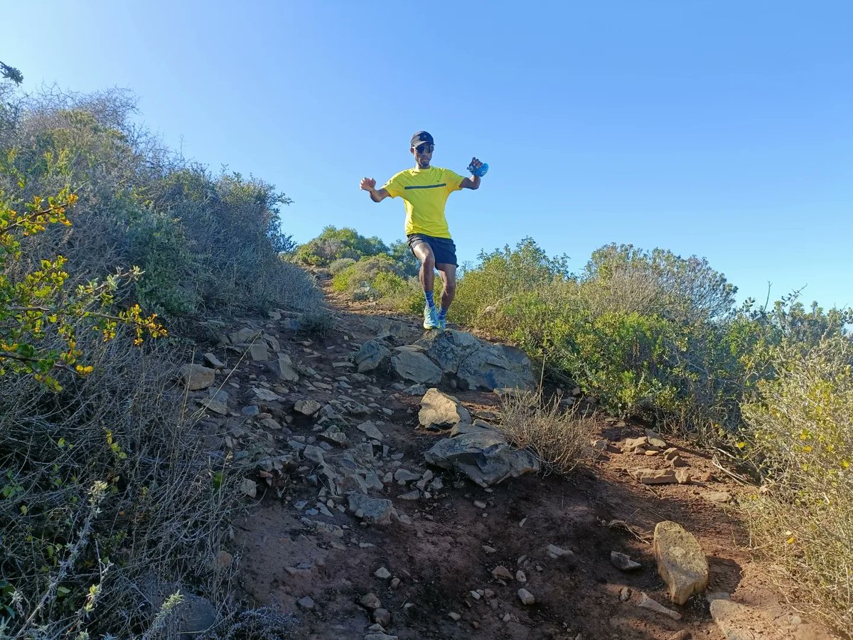AneleBans's tweet photo. Last bits before the big one next friday.
#tsathlete
#tsbytotalsports
#totalsports
#ikhambidistribution
#hokafanssa
#hoka
#speedgoat5
#tailwindsouthafrica
#tailwindnutrition
#iloveboobies_za
#trailrunning
#trailrunner
#miler
#runBANSrun https://t.co/umzZoFNsvj