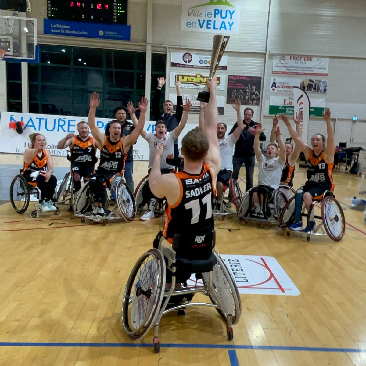 Mariska Beijer (@mariskabeijer) on Twitter photo πEUROCUP 3 GROUP B WINNERπ 
#weareunited #hannoverunited #wheelchairbasketball πEUROCUP 3 GROUP B WINNERπ 
#weareunited #hannoverunited #wheelchairbasketball