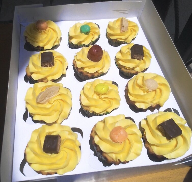 Cupcakes 🥰.                                                     #starhub                                                            #Josbaker