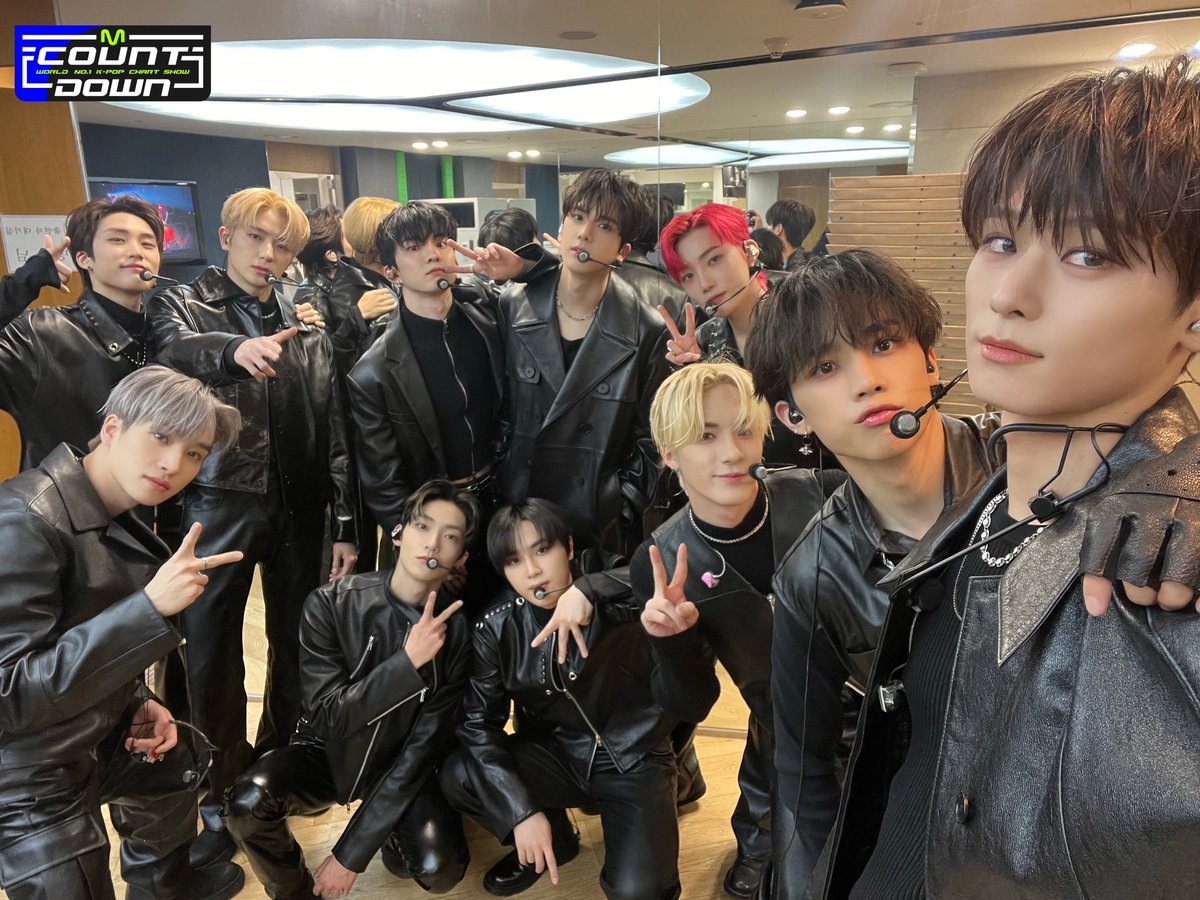 Getting all delightful poses to be ready, with winsome and fierce competely wrapping up around our grand nice figures. We will get ready for the first Roar comeback stage and put on the best stage for everyone. So, please keep bet your eyes on us, The Bs.
