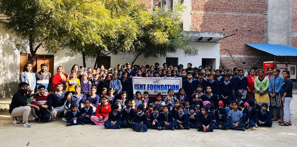 Ishtfoundation's tweet photo. #TogetherWeCan 🤝
Coming together is a beginning, staying together is progress, and working together is success. 
#postoftheday #wecandoit #team #WeAreOne #TogetherWeRise #togetherness #SpreadTheWord #SpreadingAwareness #changemakers #workinprogress #Team @Ishtfoundation https://t.co/ATzfBQnKoL