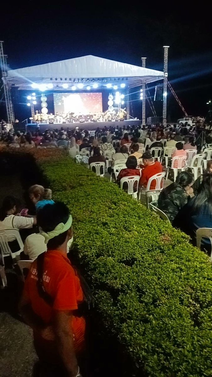 เดินชิวๆ สาวไหนเจอสะกิดได้น้ะ 😊🤭😆
#หาดใหญ่fwb #หาดใหญ่นัดเจอ #หาดใหญ่นัดเย็ด #สงขลานัดเย็ด #สงขลานัดเจอ