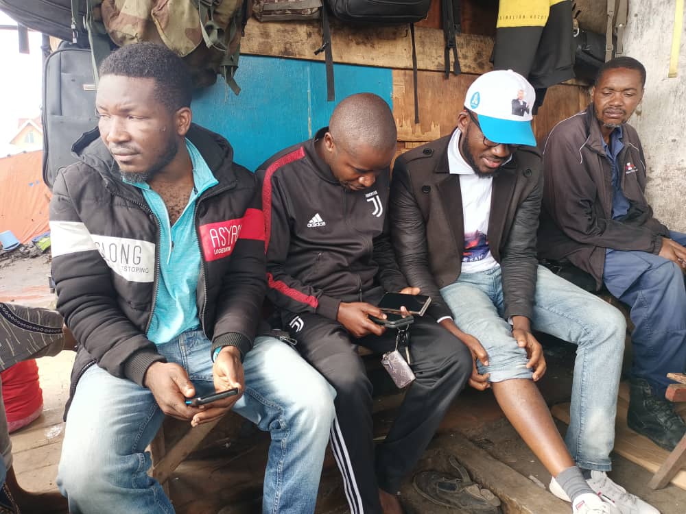 Gaston_Ndjulu's tweet image. #ALERTE : Nous venons d'apprendre avec amertume l'incarcération sans motif valable de @FKimwanga, Rapporteur National Adjoint de la #JER au cachot de #KAHEMBE à Goma. Son unique péché est d'avoir participer le #11Mars2023 à la marche contre l'agression de la #RDC. Libérez-le !