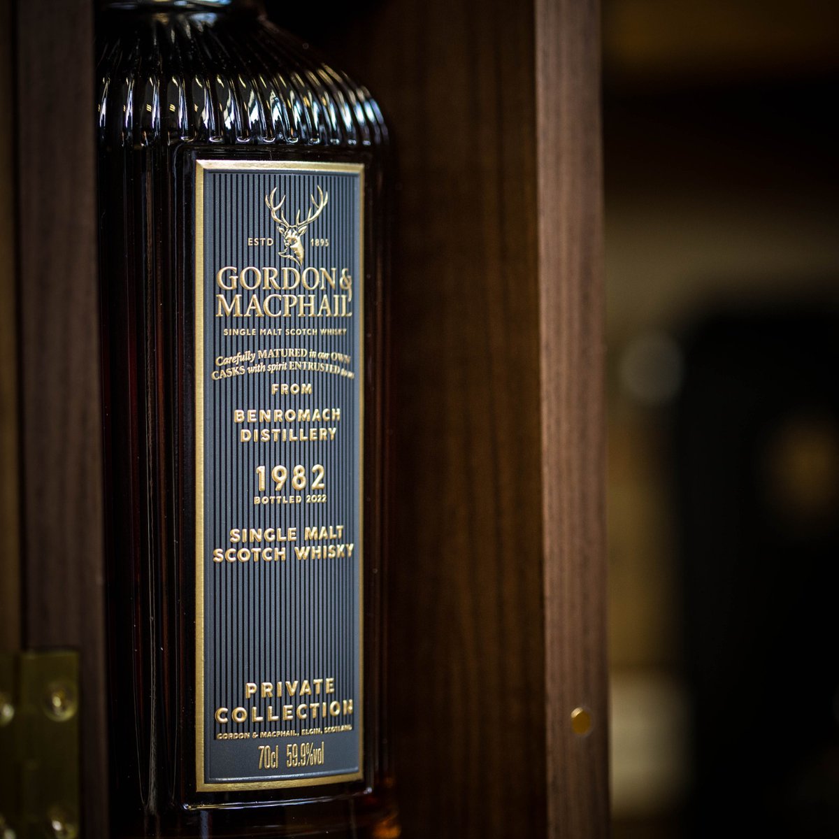 AberdeenShop's tweet photo. A truly spectacular @Benromach! Distilled way back on the 30th November 1982, aged for 39 years and bottled from a First Fill Burgundy Cask on the 5th of November 2022 this is sheer decadence in a glass!

Only 207 bottles produced.

https://t.co/PkpsmXYoIq https://t.co/rrwxHASOGR