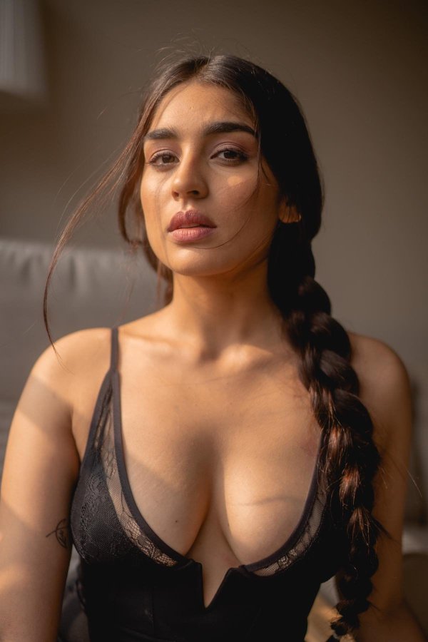 FrBOVKjakAATFmd?format=jpg&name=900x900