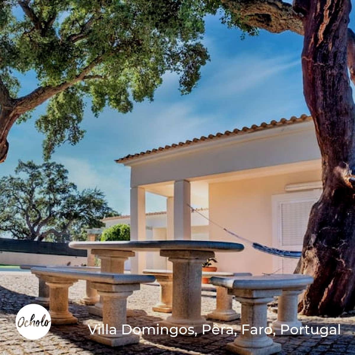 ocholovillas's tweet photo. This stunning Portuguese villa is the perfect blend of luxury and comfort. Relax and unwind in the tranquil surroundings, or take a dip in the private pool while enjoying the breathtaking views. Experience the ultimate escape in this dreamy retreat. 

https://t.co/kB4wkBESvG https://t.co/WWRVoVgMDO