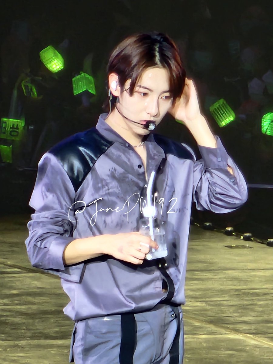 caffeinjune's tweet photo. renjun is so insanely pretty.. https://t.co/qIwA9s6D47