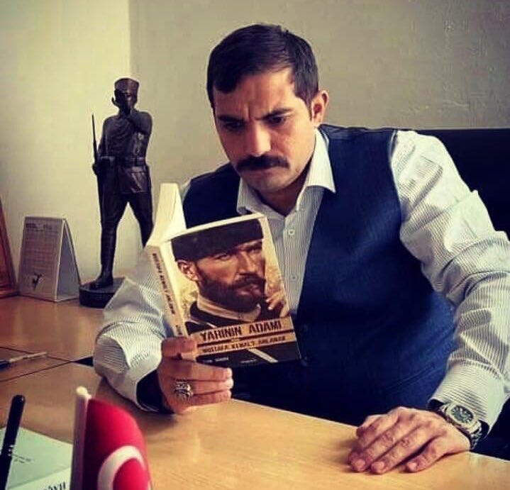 SinanAtsAnisina's tweet photo. 🇹🇷 Sinan Ateş Ağabeyimizin Sevenleri TAKİPLEŞİYOR
👉Yoruma #SinanATESicinAdalet yaz✍️ 
👉Retweetle🔄 Beğen❤️
👉 Yorum yapan herkesi takip et, her yorumu beğen.
👉Yorum yazanlar yorumlarını beğenenleri hemen GERİ TAKİP yapalım. 
Unutmayalım‼️Sosyal medyada güçlü olmalıyız. https://t.co/sY3nEcjUB2