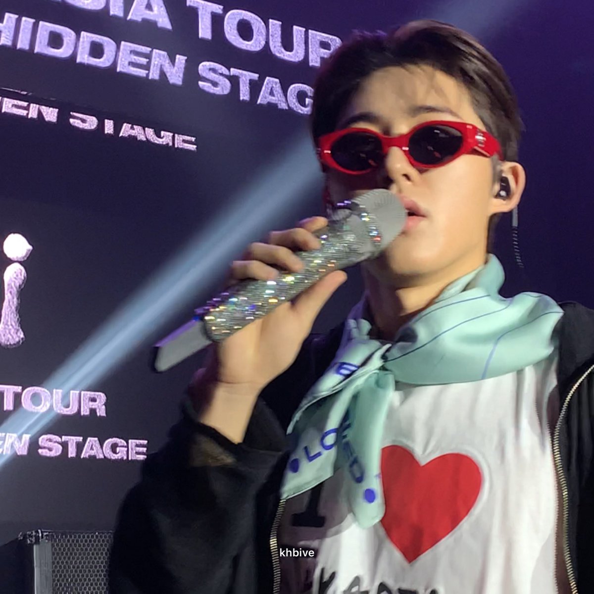 khbive's tweet photo. hanbin my beloved <33 #BI_LOLTheHiddenStageinJKT https://t.co/aKb5BxRDM5
