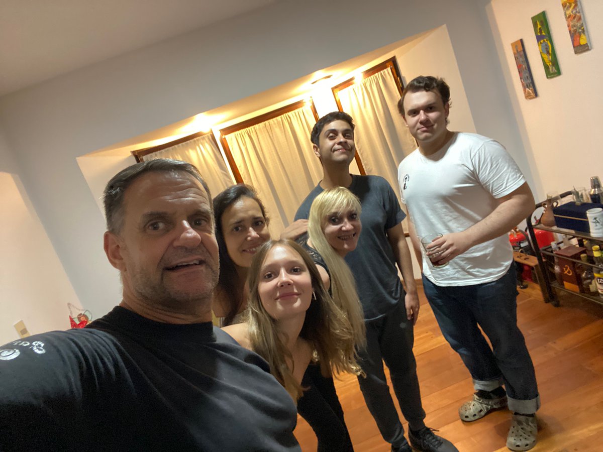 carlaeste's tweet photo. Un día en familia.... ❤️ https://t.co/QhRt1COwQC