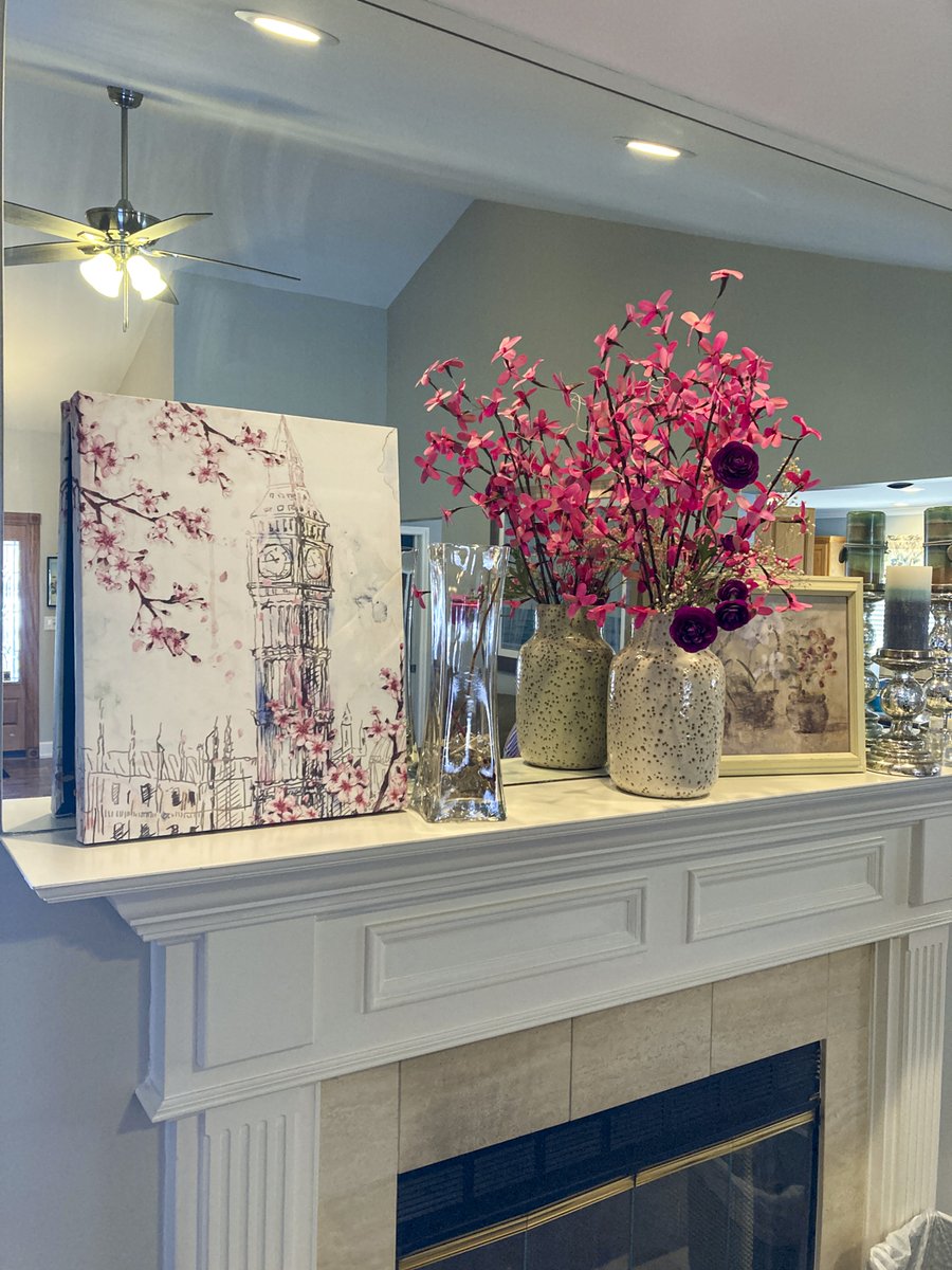 AaronSiepierski's tweet photo. We have many beautiful pieces that can be just what you need to make your space feel complete. We have fabulous finds and deals, from unique accent pieces to beautiful furniture. 
36940 Elizabeth Ln, New Boston, MI, USA
#fish #homedecor #furniture #estatesale #art # https://t.co/y0vyP8WvkM
