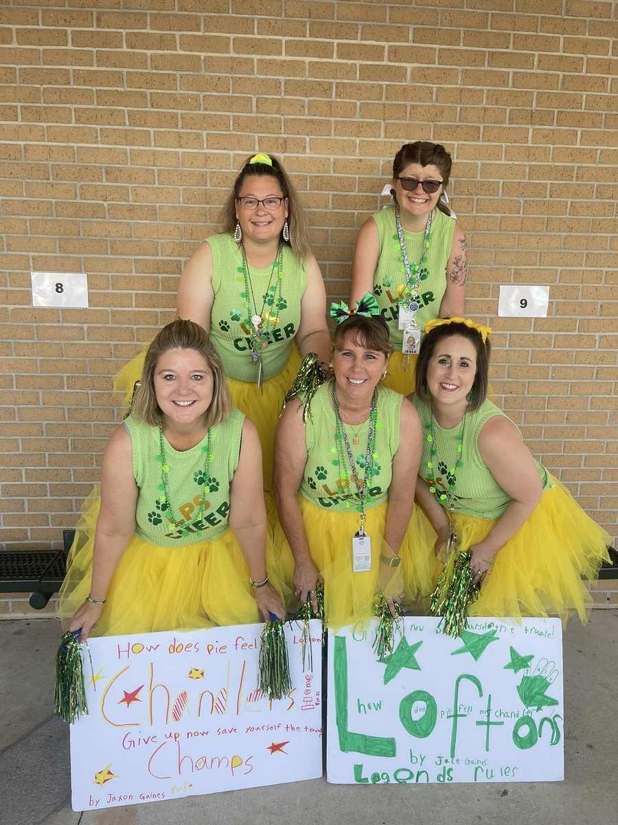 cironek1219's tweet photo. What an amazing Friday!!! Love my LPS family and Cirone Crew class!!! Lofton’s Legends and Chandlers Champs played well and had a blast! @CitrusSchools  #celebrateLPS https://t.co/OnhNWFP4Ez