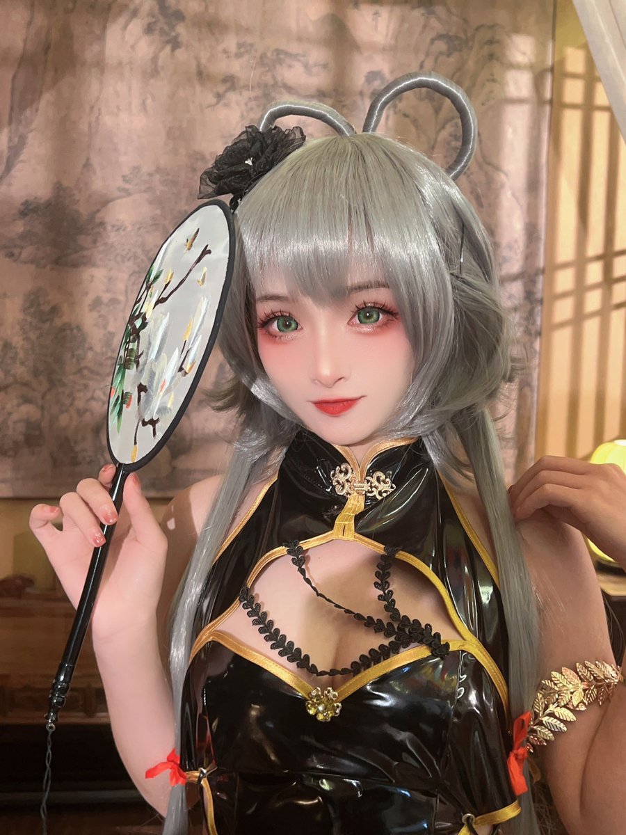 今天的洛天依吖 https://t.co/ZfAeE4ac0z