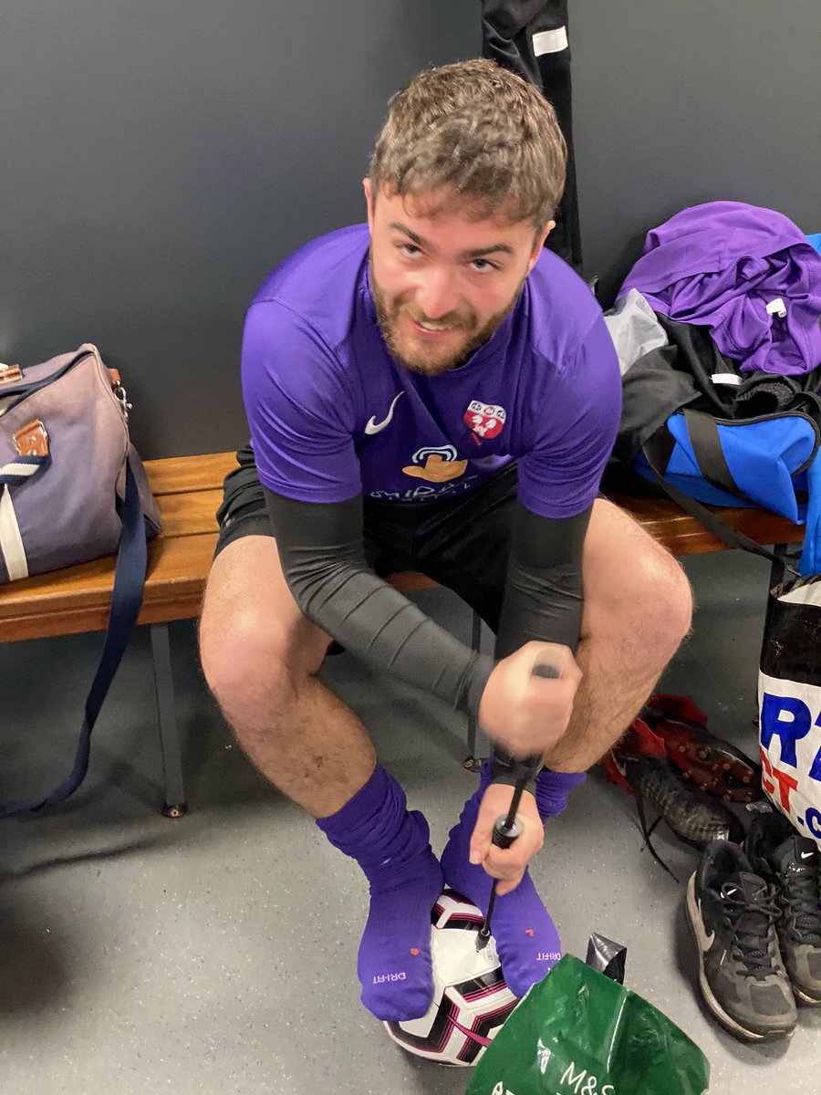 Old Novos 5-3 Great Park

⚽️ <a href="/WiilHaigh/">haigh</a> x2, Robson x2, @Coleboi 
🎯 <a href="/alexpunshon_/">Alex Punshon</a> x2, <a href="/TimLamb3/">Tim Lamb</a>, <a href="/salsinawi5/">Sal Sinawi</a>, Robson
🏆 <a href="/salsinawi5/">Sal Sinawi</a> 
🍆🍆 <a href="/WiilHaigh/">haigh</a> &amp; Robson

13/13 in the league, nowhere near our best but 100% record intact. Robson &amp; Haigh arguing like Bowyer &amp; Dyer. 

#UTN