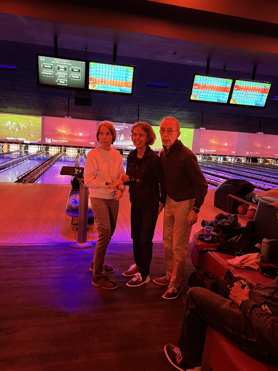 poweroverPD's tweet image. TY to everyone who came out for a fun afternoon of bowling! So energized in spreading our tentacles to this new (and pretty remarkable!) community! 

#parkinsonsactivityleague #charlottesville #poweroverparkinsons #parkinsonsdisease #fightback #community #bowling