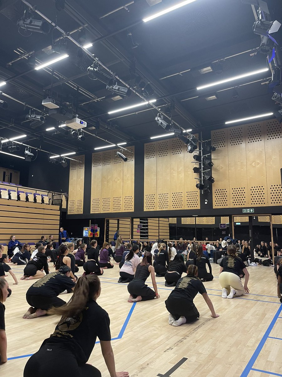 an amazing contemp workshop is taking place ✨ #lborodancecomp2023