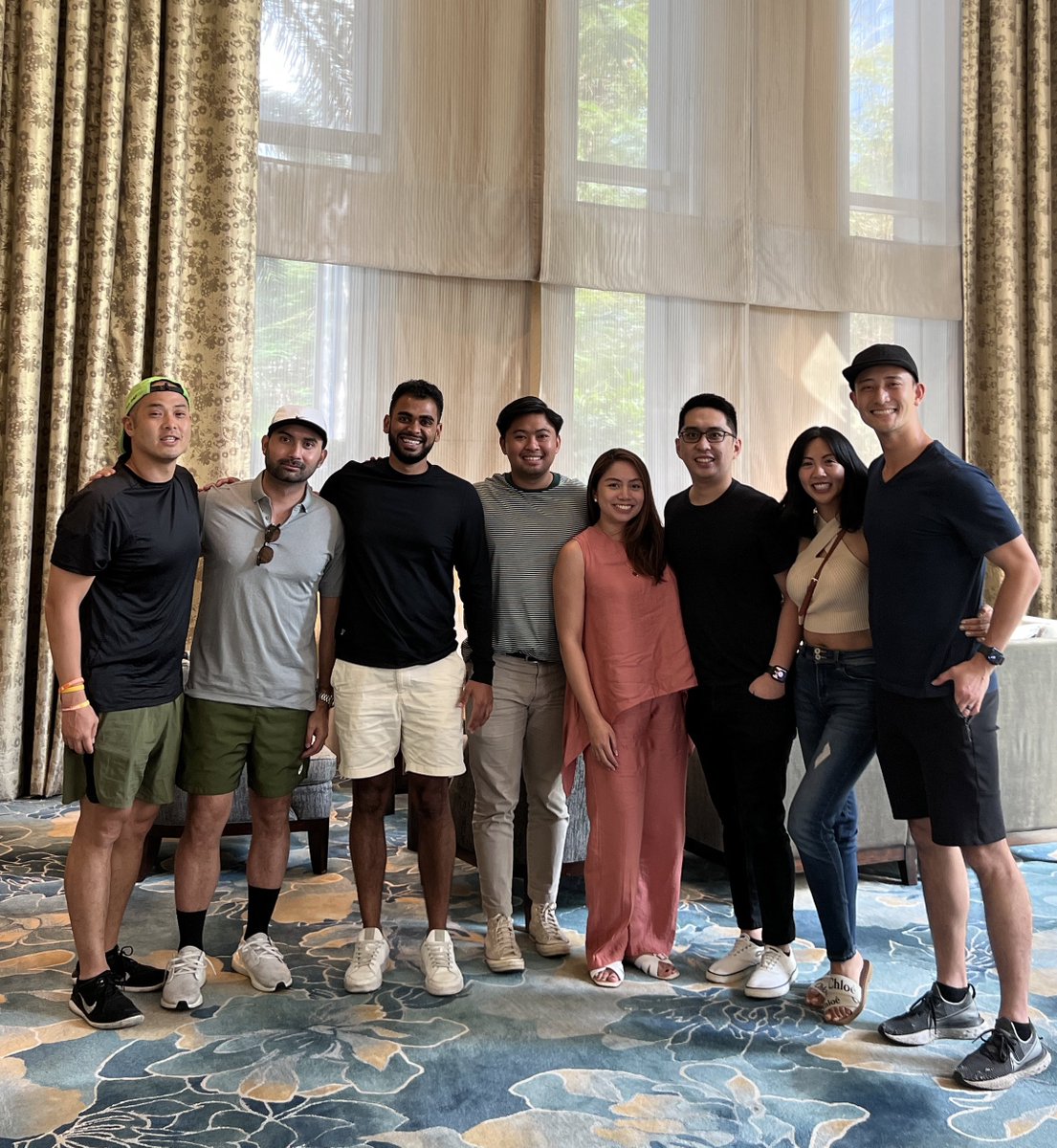 dayvough's tweet photo. Got to meet the newlyweds @trisherrr and @ShawnTsao and co and had a mini YC meetup at the same time! https://t.co/H450MFknp1