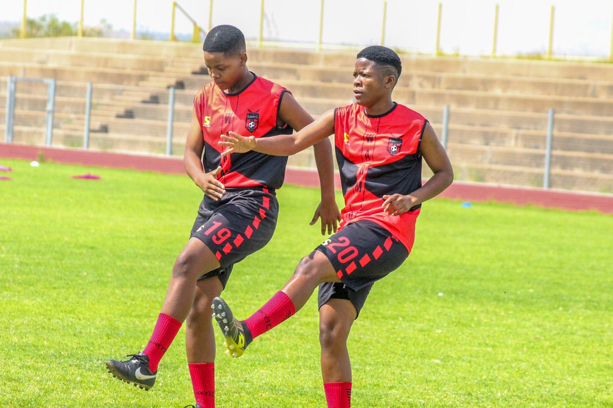 TSGALAXYQUEENS's tweet photo. Warm-up

TS Galaxy Queens VS Sundowns Ladies
@tsgalaxyfc
@therocketsfc

#TheRockets 
#TSG
#Siyadumuza 
#WeAreHereToStay https://t.co/rLwKFl1IH6