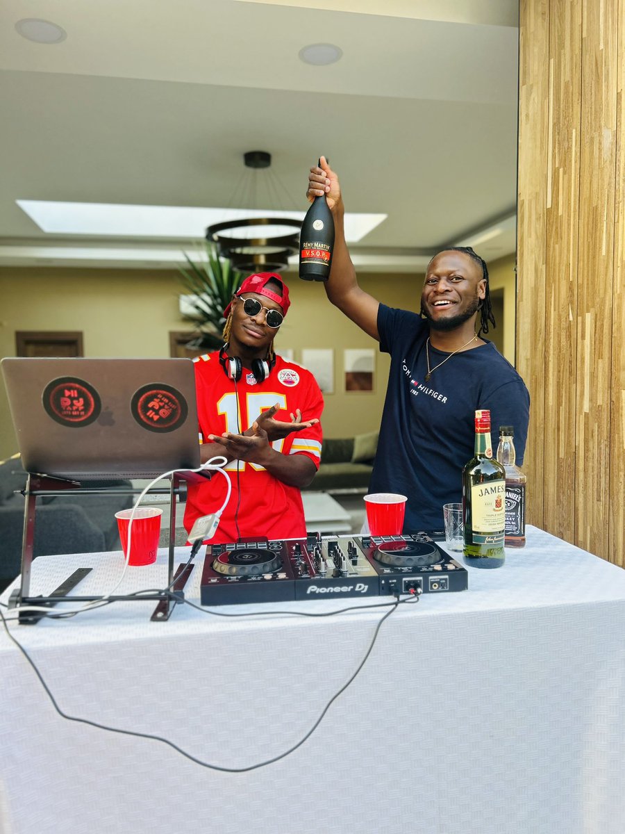 DrNdoro's tweet photo. 🇹🇷 30th Celebrations 
#Amapiano #30th #Turkey #DJTaff #Blessings #grateful #family #surprise #morelife #30thbirthday https://t.co/QDhFHyBeRd