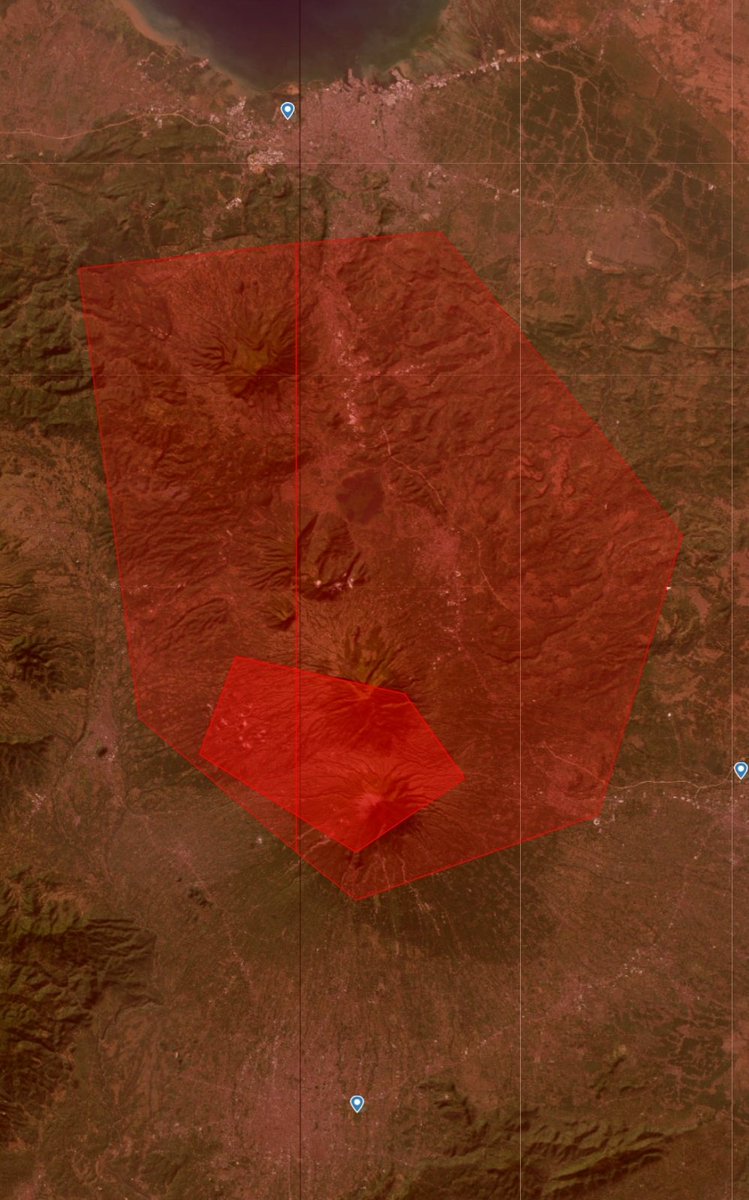 Sebaran Abu Vulkanik Merapi, data pukul 19:50 WIB 12-Maret-2023 data ini adalah data untuk dunia penerbangan karena sebaran abu vulkanik dapat mengganggu dalam dunia penerbangan,
data source: <a href="/AirNav_Official/">AirNav Indonesia</a>
