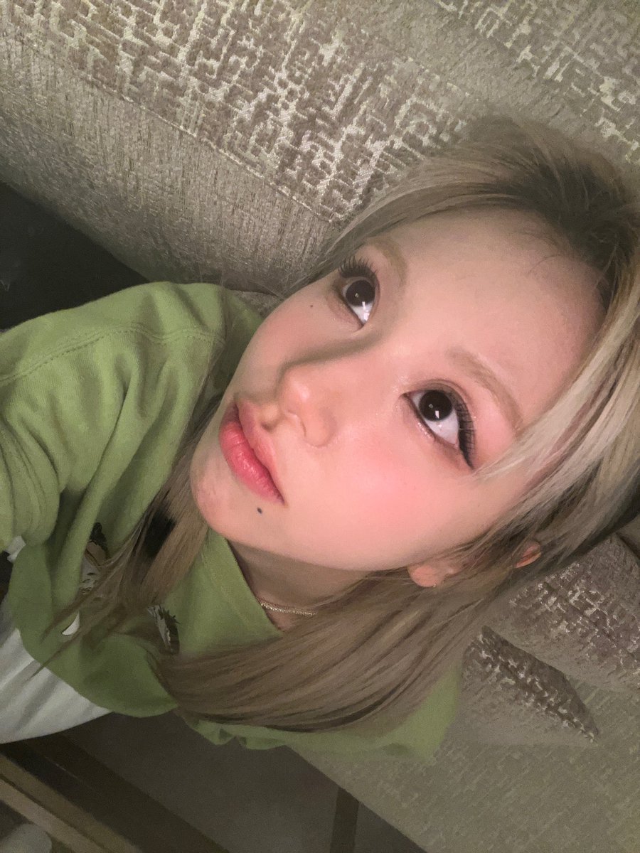 chaeypics tweet picture