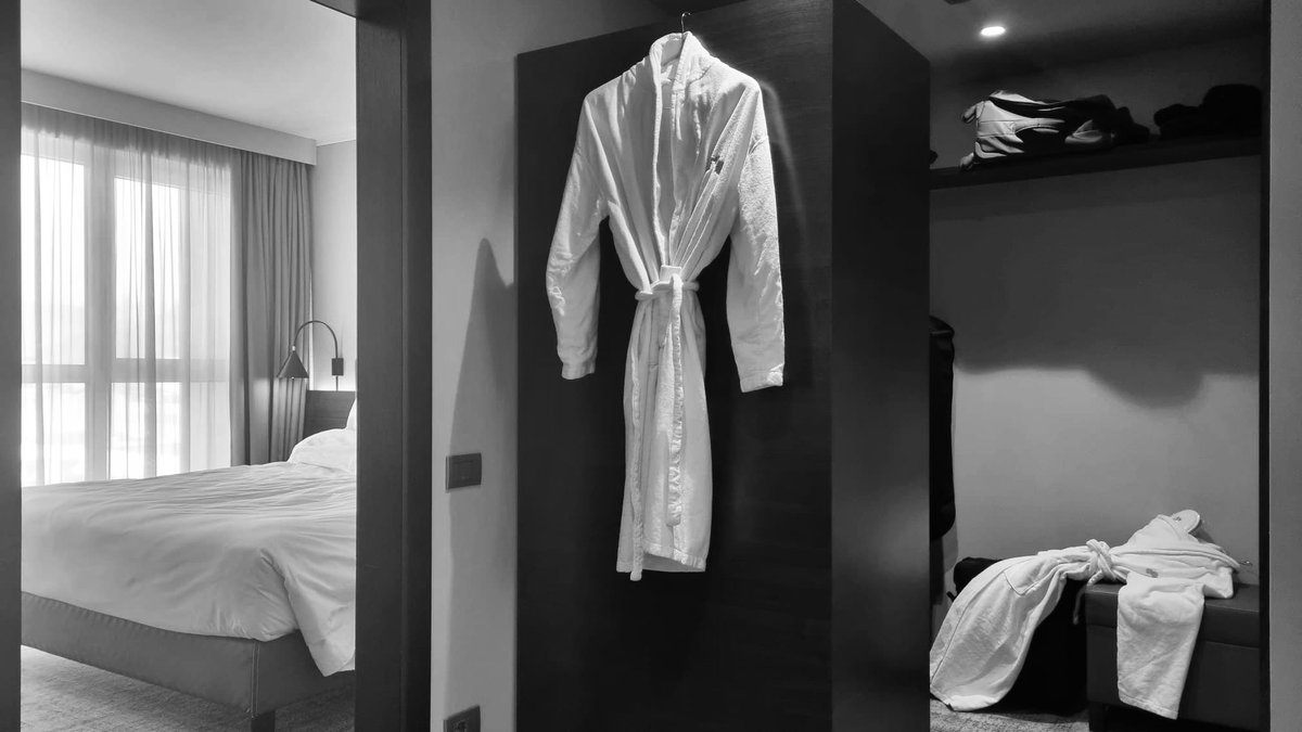 ClaudioBaglioni's tweet photo. Albergo di Bolzano.

📷 : @ClaudioBaglioni 

#DodiciNoteSoloBis https://t.co/ttN2YllXPn