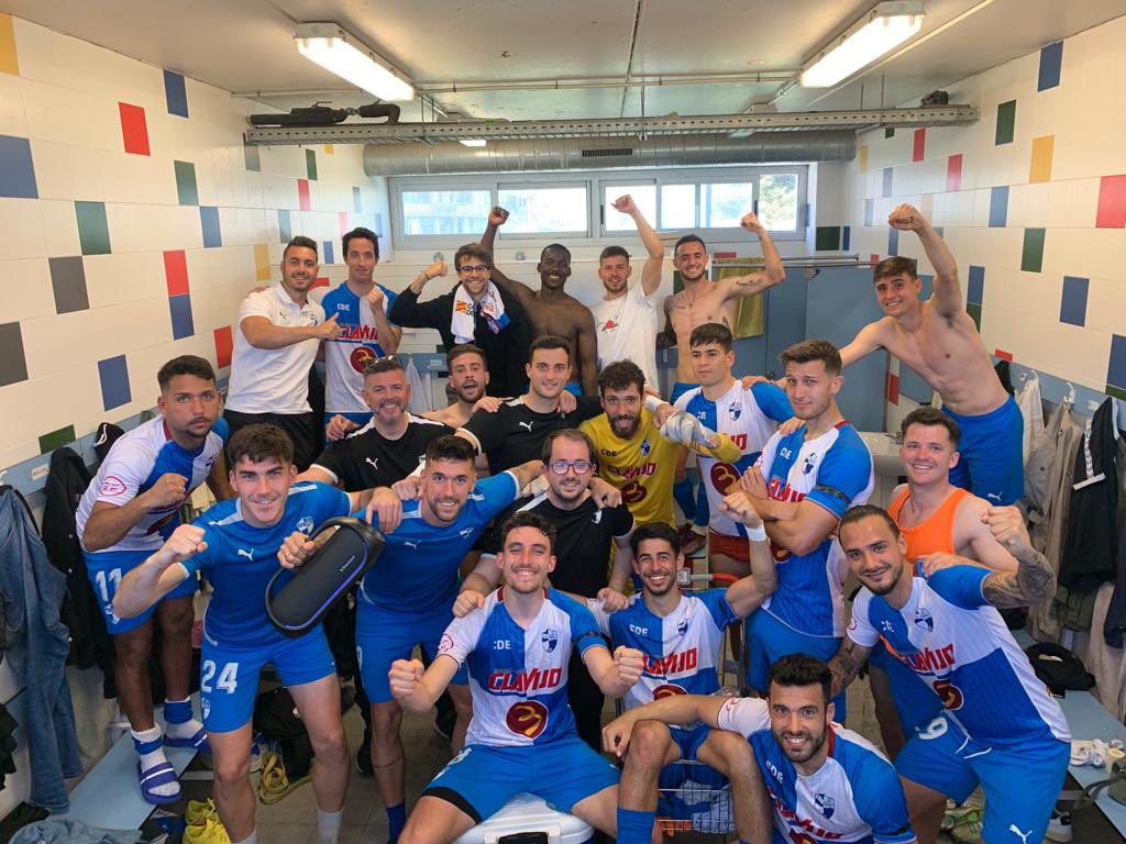 CD_Ebro's tweet photo. 💪🏽¡TODOS A UNA!

✅ +3
✅ Portería a 0

¡Feliz domingo, afición! 🏆⚽️ https://t.co/lMV60nD0Kq