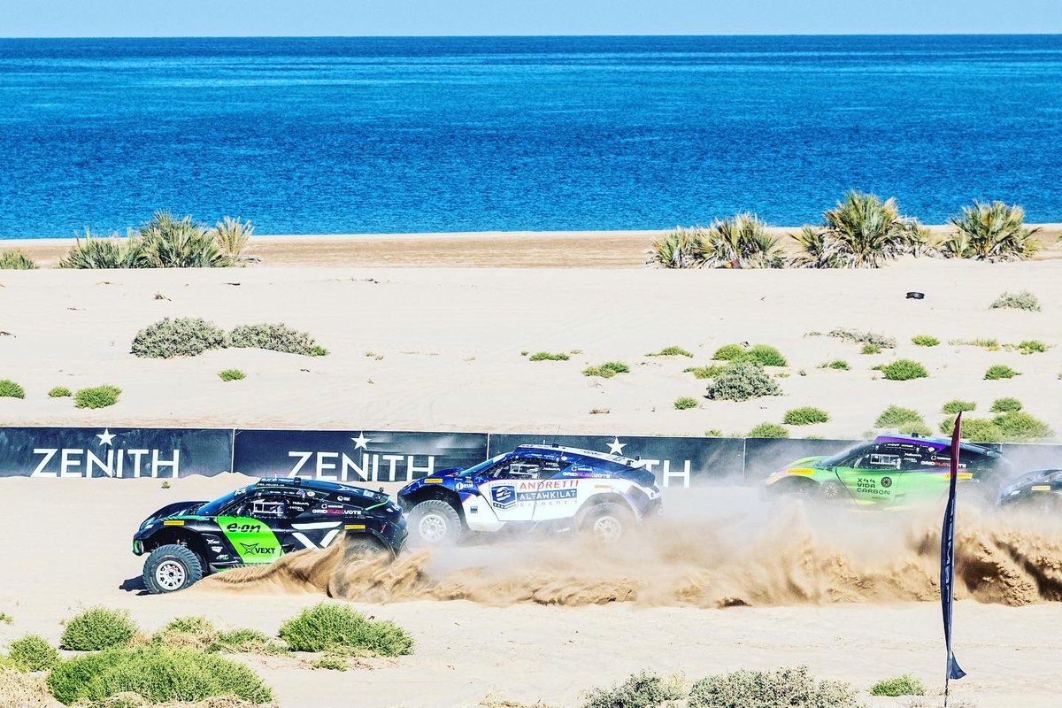 kevinhansen71's tweet image. ✌️down, ☝️to go! 

Q1 = P1
Q2 = P1

On to the final!

#vivaveloce #livefast #extremee