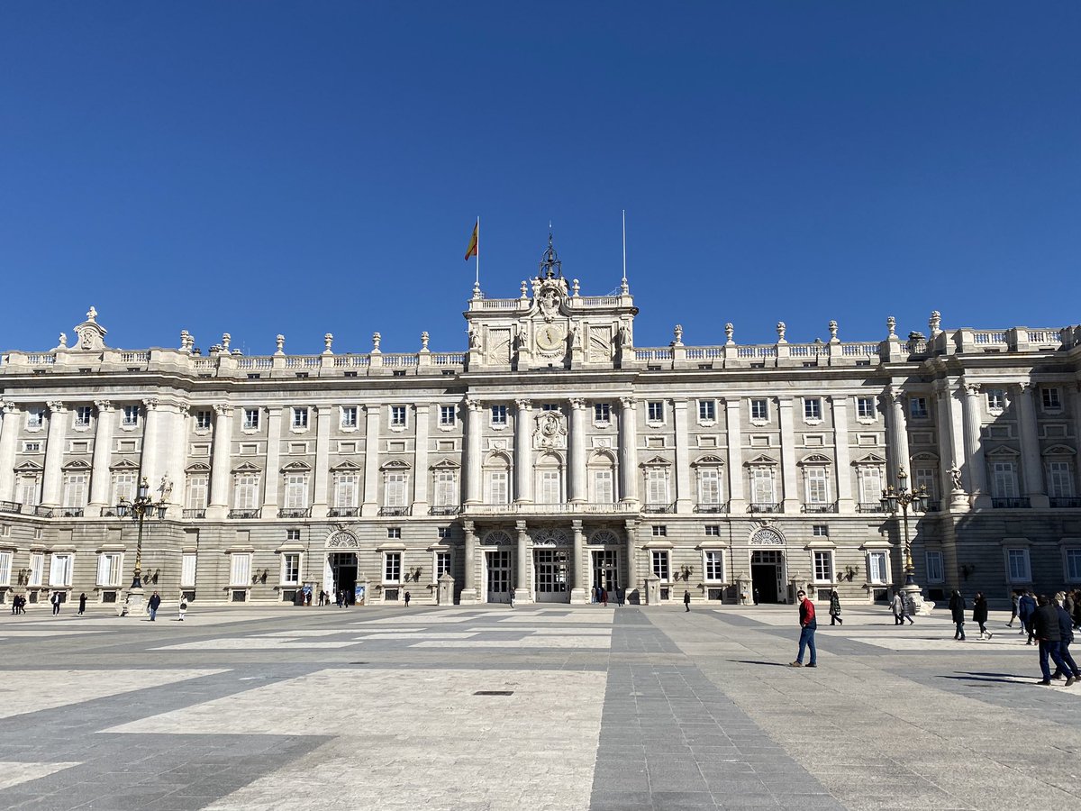 Jack_D0223's tweet photo. スペイン🇪🇸旅行最終日　マドリード
王宮 https://t.co/LyVgPD5CMe